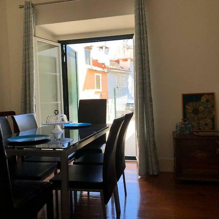 Grandmommy'S House - Traditional And Comfy Lisboan Apartment Exterior photo